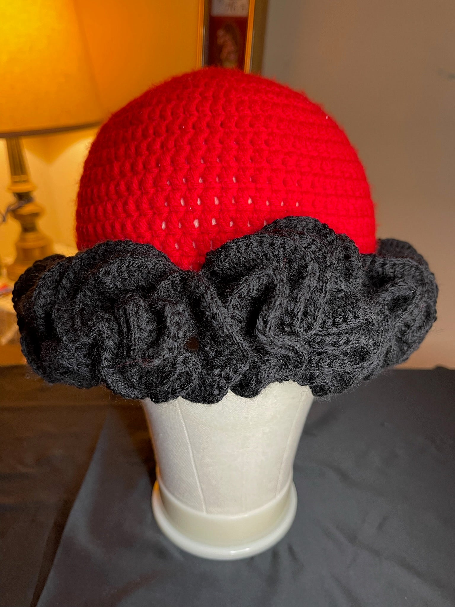 Red & Black Ruffle Hat – Cloud 9 Crochets